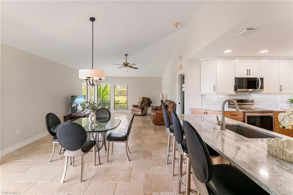16986 Timberlakes DR-11