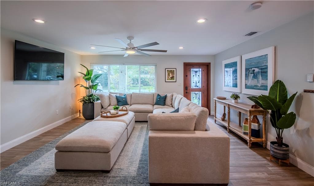 1385 Wisconsin DR-5