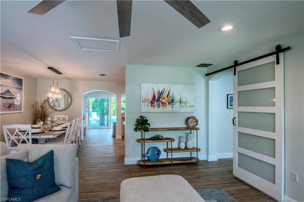 1385 Wisconsin DR-4