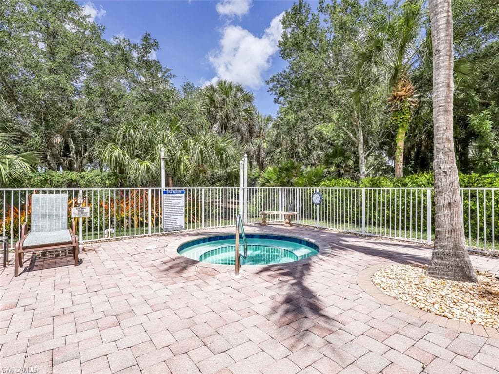 21522 Baccarat LN 102-44
