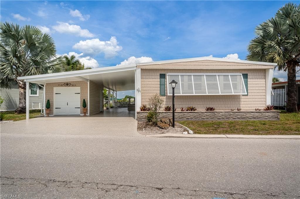 237 Palmer BLVD-2