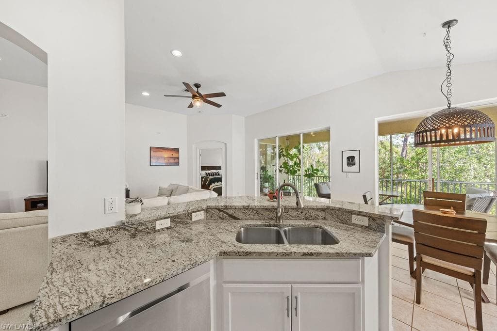 23039 Lone Oak DR-19