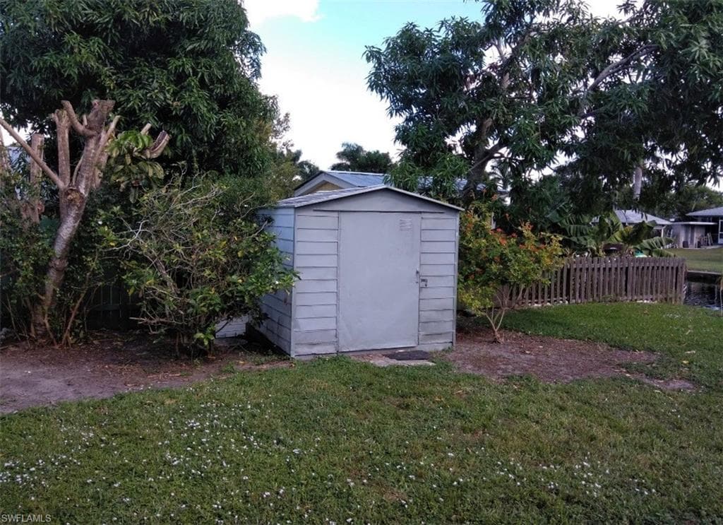 25 Estate DR-20
