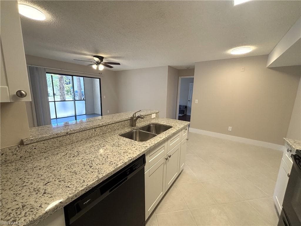 2094 Arbour Walk CIR 3015-7