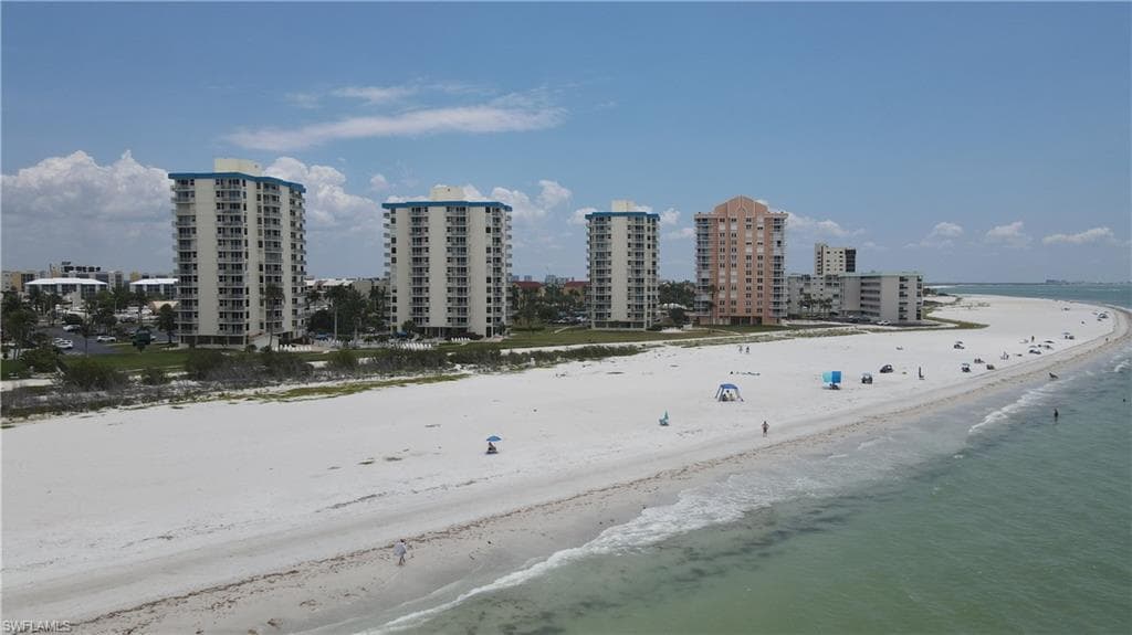 7330 Estero BLVD 1108-32