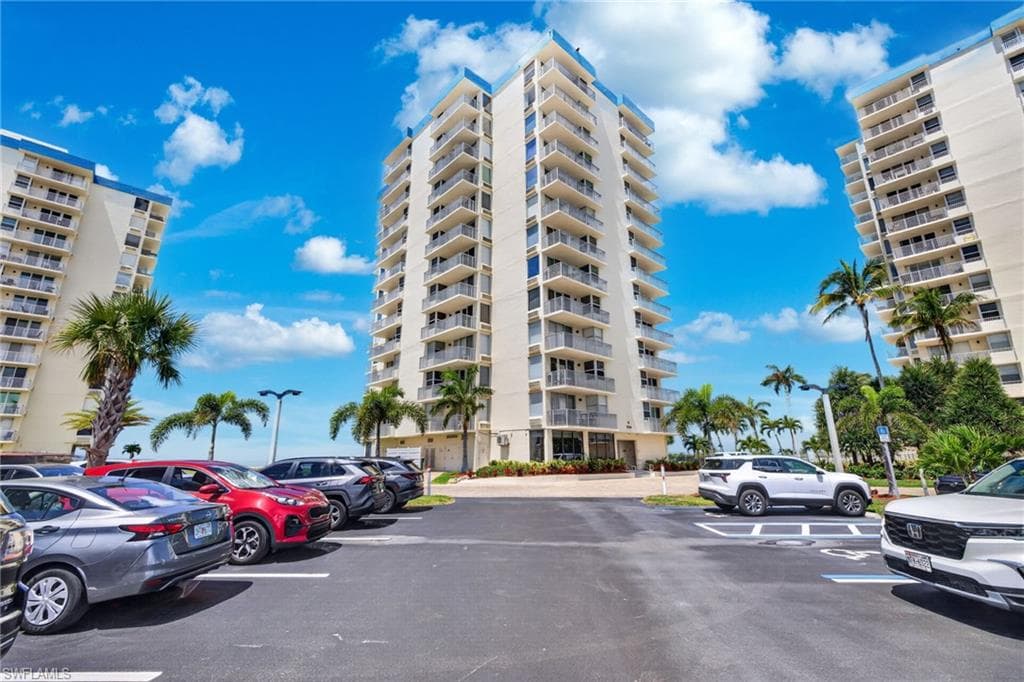 7330 Estero BLVD 1108-28