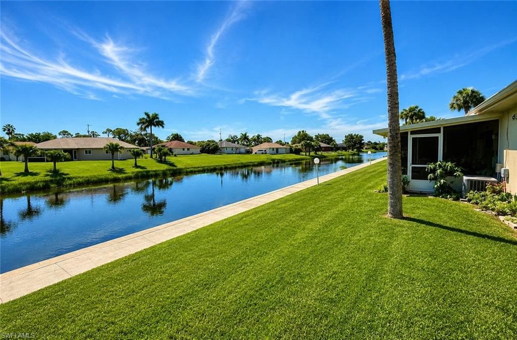 748 Joel BLVD-11