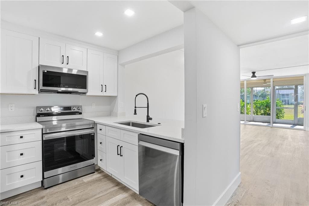 1085 Forest Lakes DR 8102-9