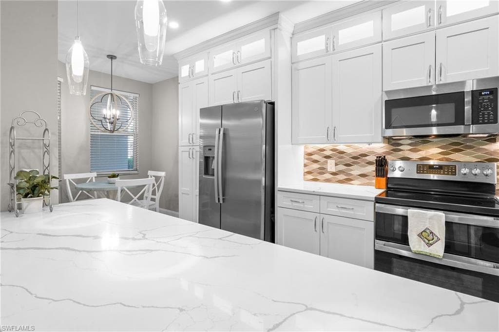 11041 Gulf Reflections DR 103-2