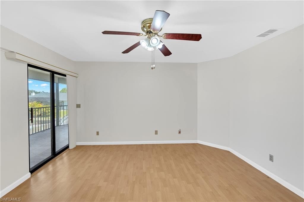 4708 SW 8th PL 203-28