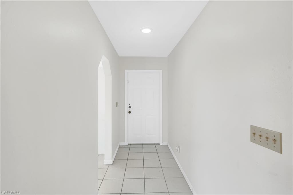 4708 SW 8th PL 203-15