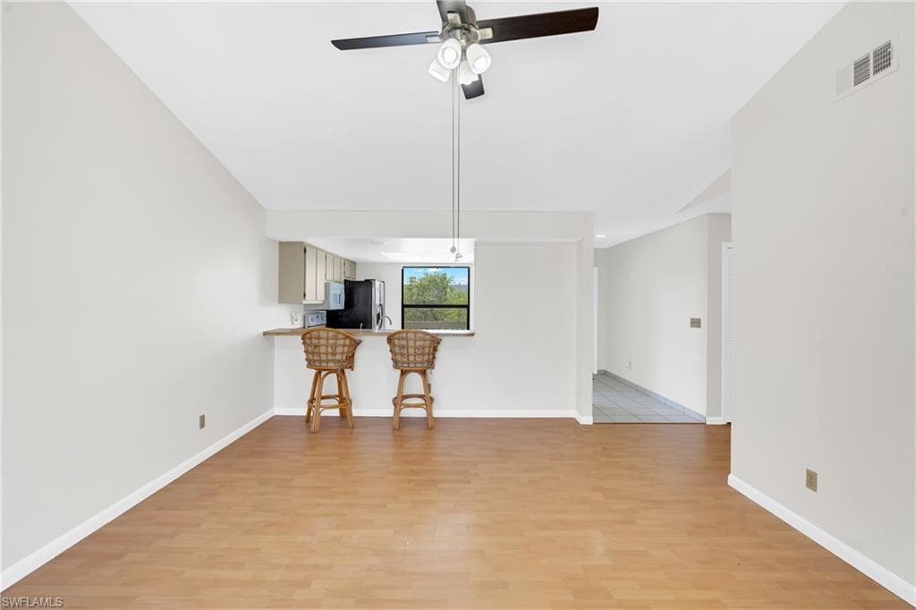 4708 SW 8th PL 203-25