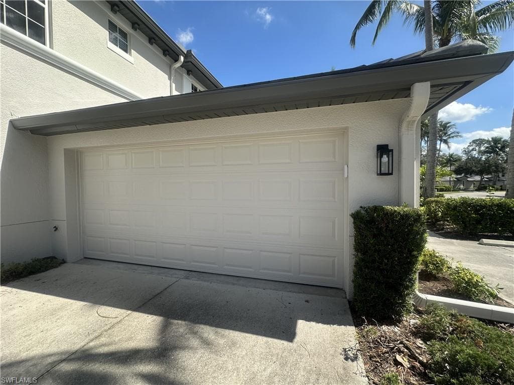 2004 Tarpon Bay DR N 201-4