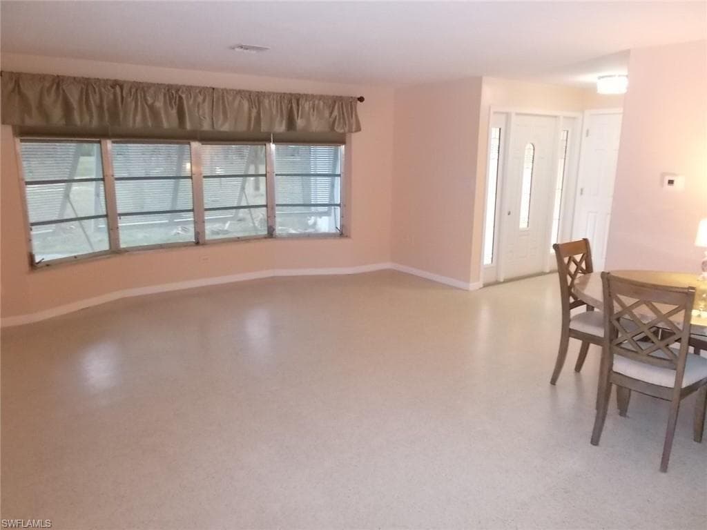 7046/7058 Maida LN-18