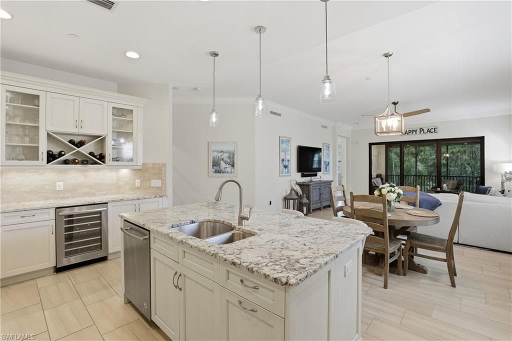 16378 Viansa WAY 202-4