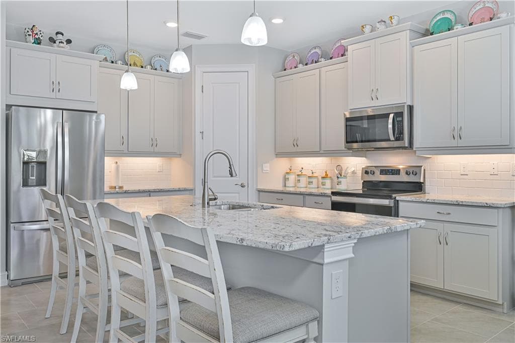 18237 Everson Miles CIR-7
