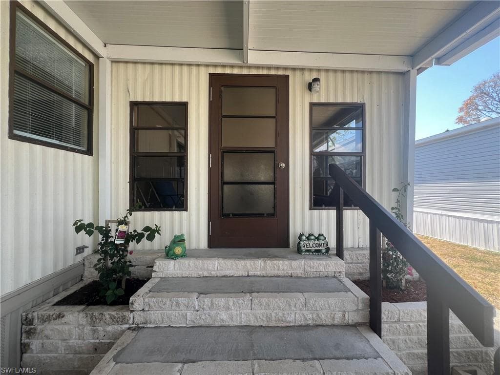 573 Cape Florida LN-3