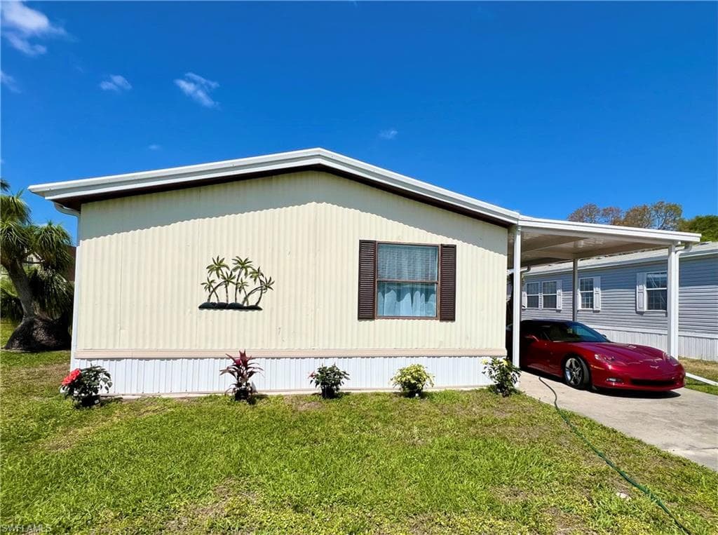 573 Cape Florida LN-1