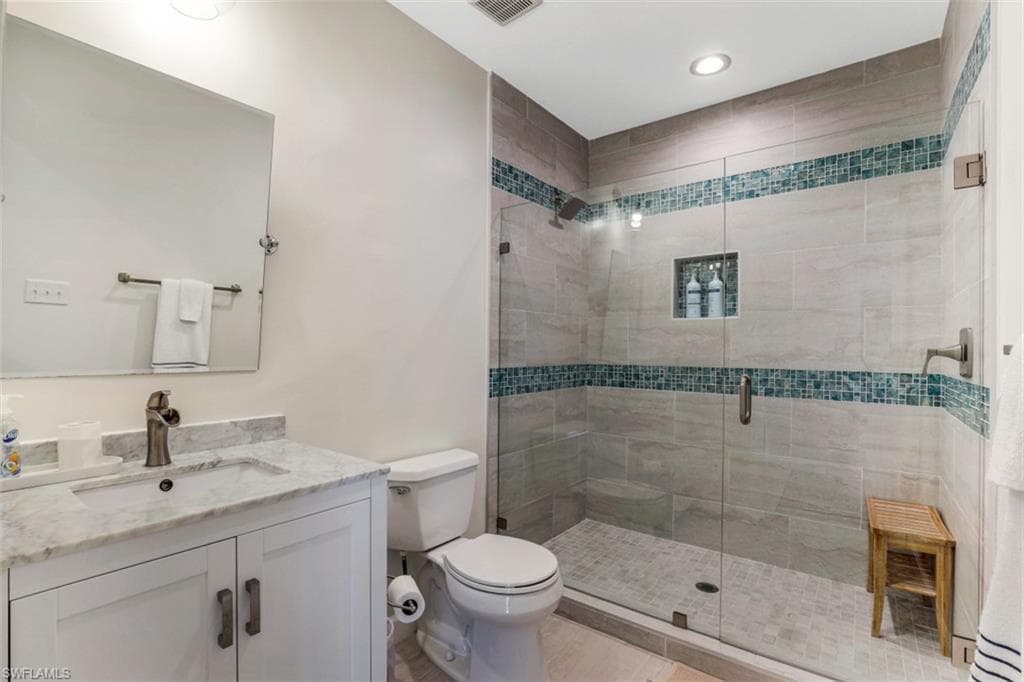 739 7th AVE N-28