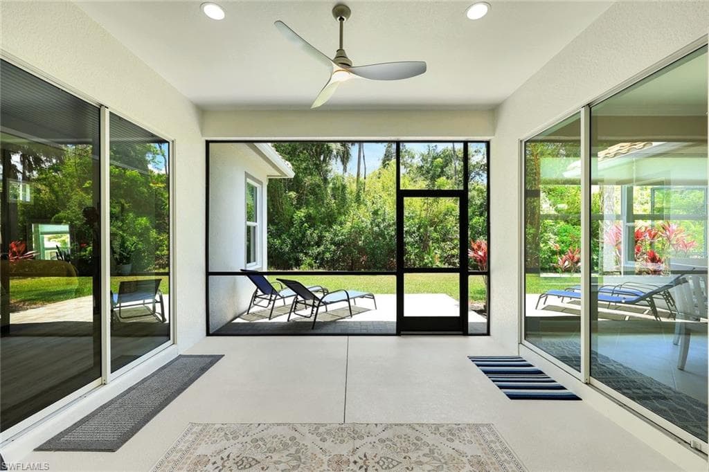 16221 Parque LN-19