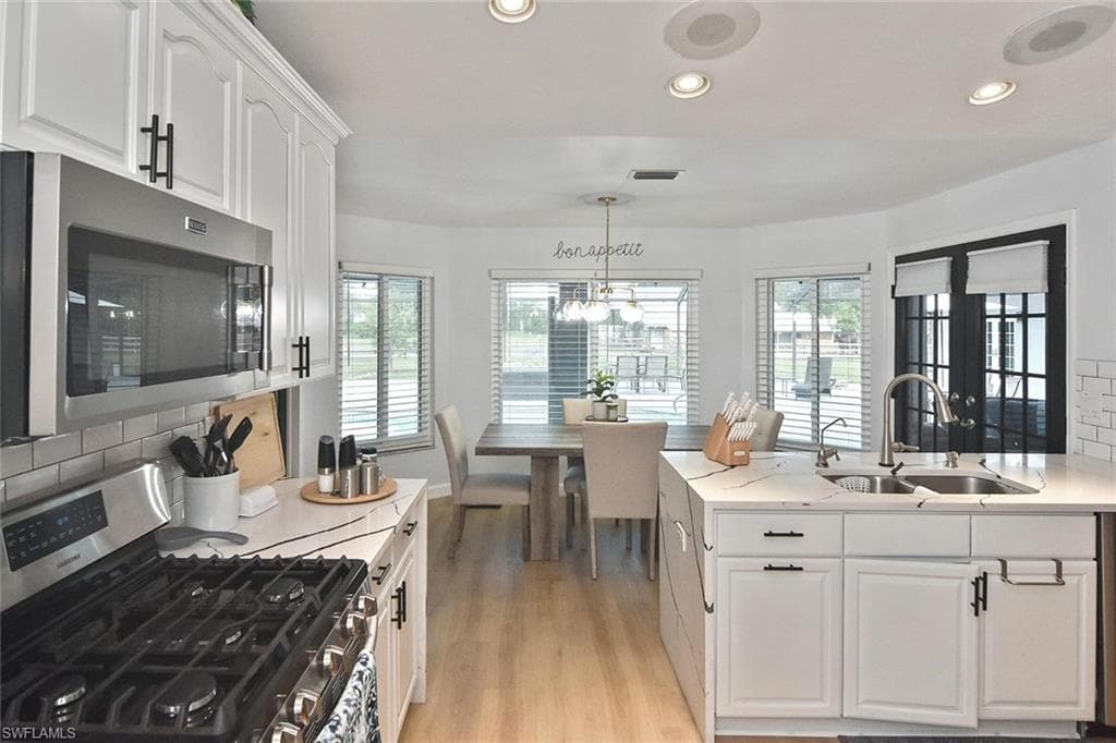12206 Honeysuckle RD-9