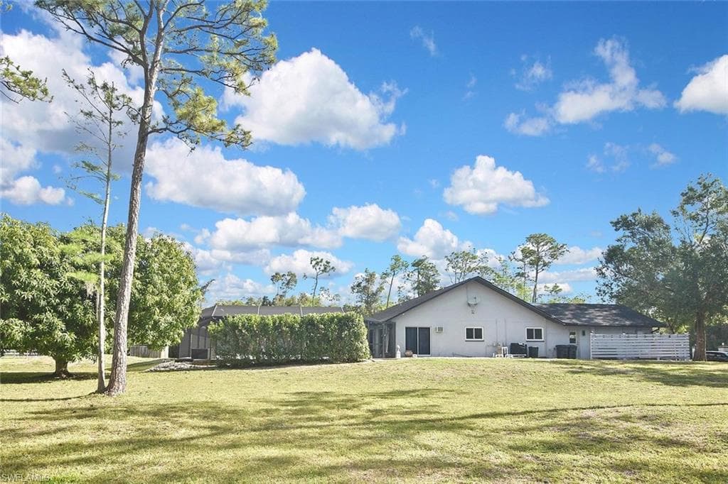 12206 Honeysuckle RD-23