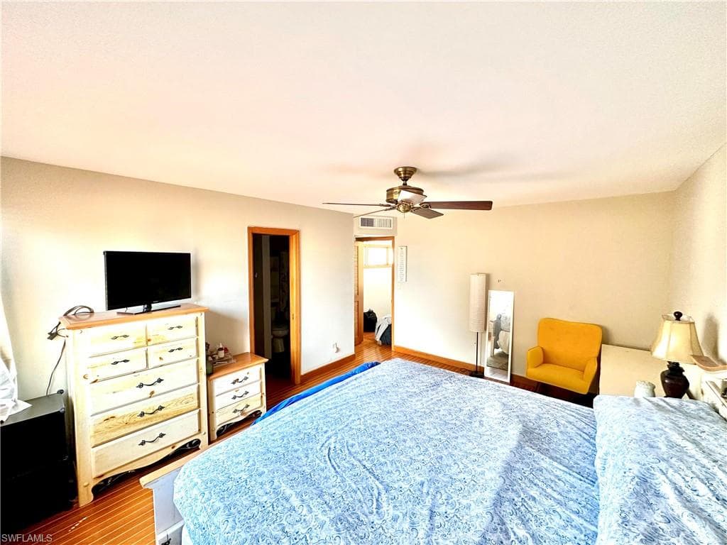 416 Bristle Cone LN-19