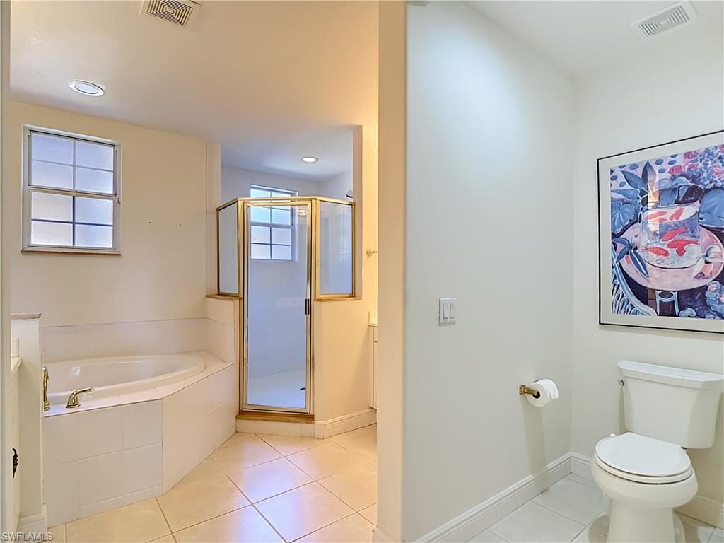 777 Regency Reserve CIR 4902-24