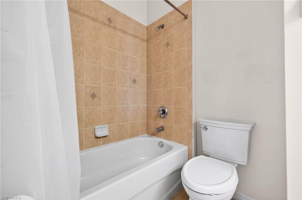 8369 Sumner AVE-17