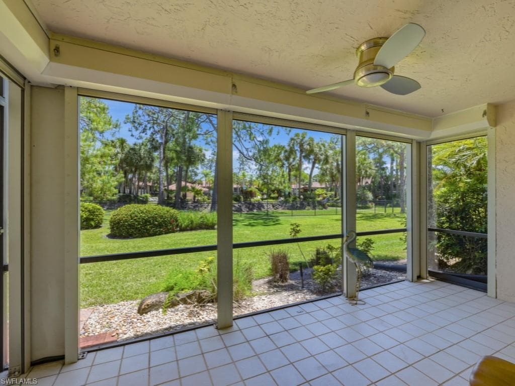 3207 Horse Carriage WAY 403-2