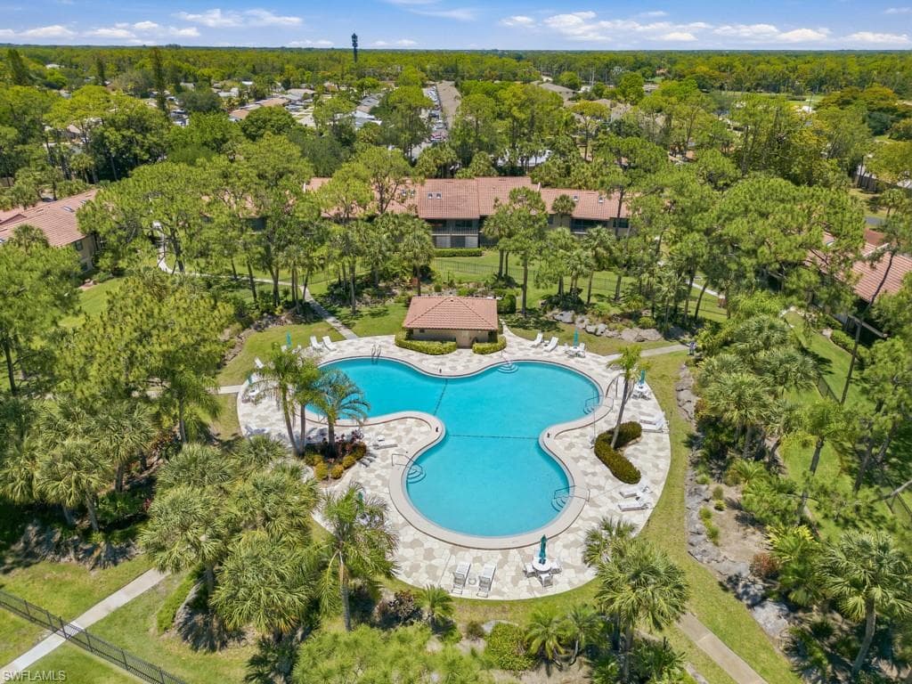 3207 Horse Carriage WAY 403-11
