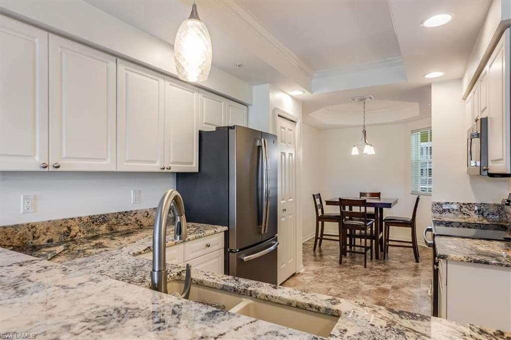 1793 Four Mile Cove PKWY 724-7