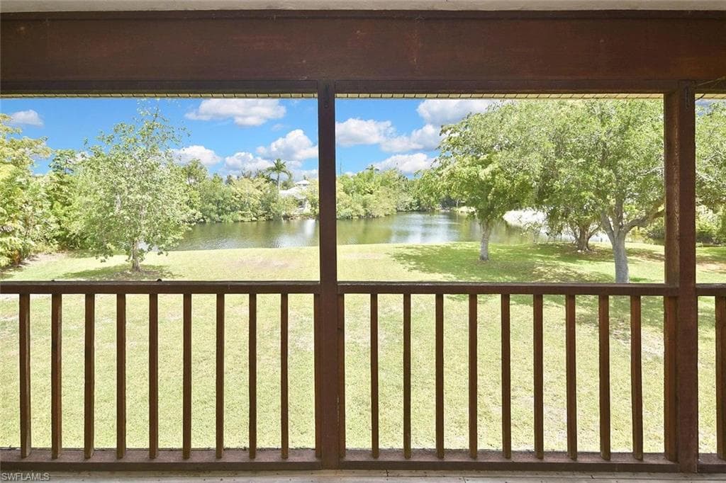 7226 Hendry Creek DR-35
