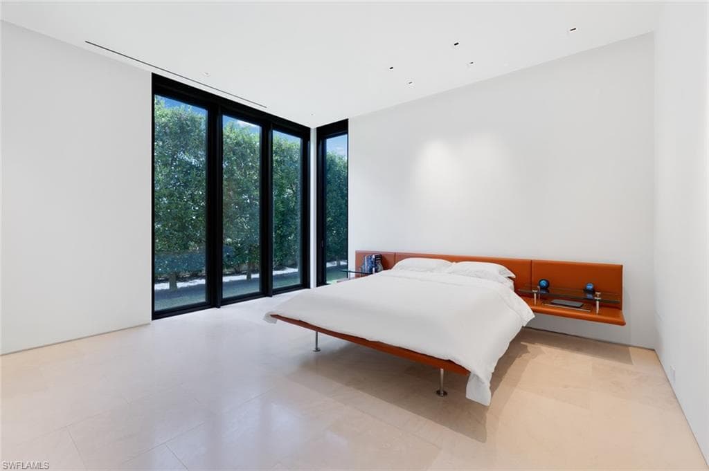 3655 Fort Charles DR-29