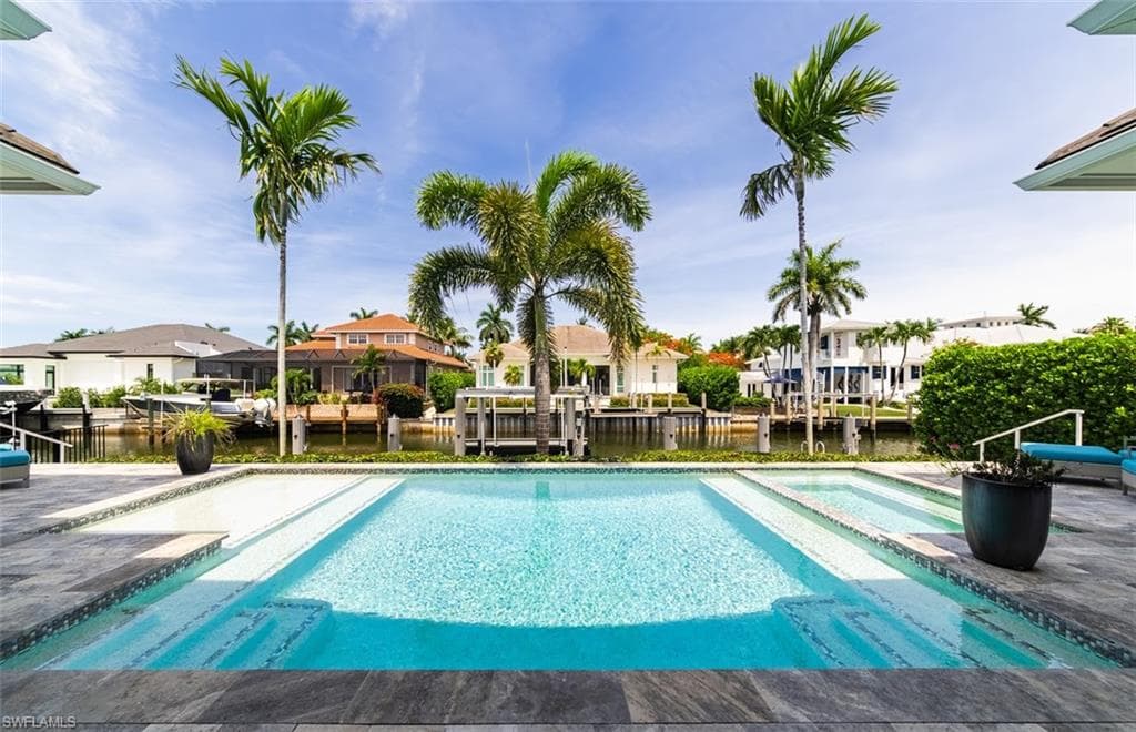 2100 SNOOK DR-5