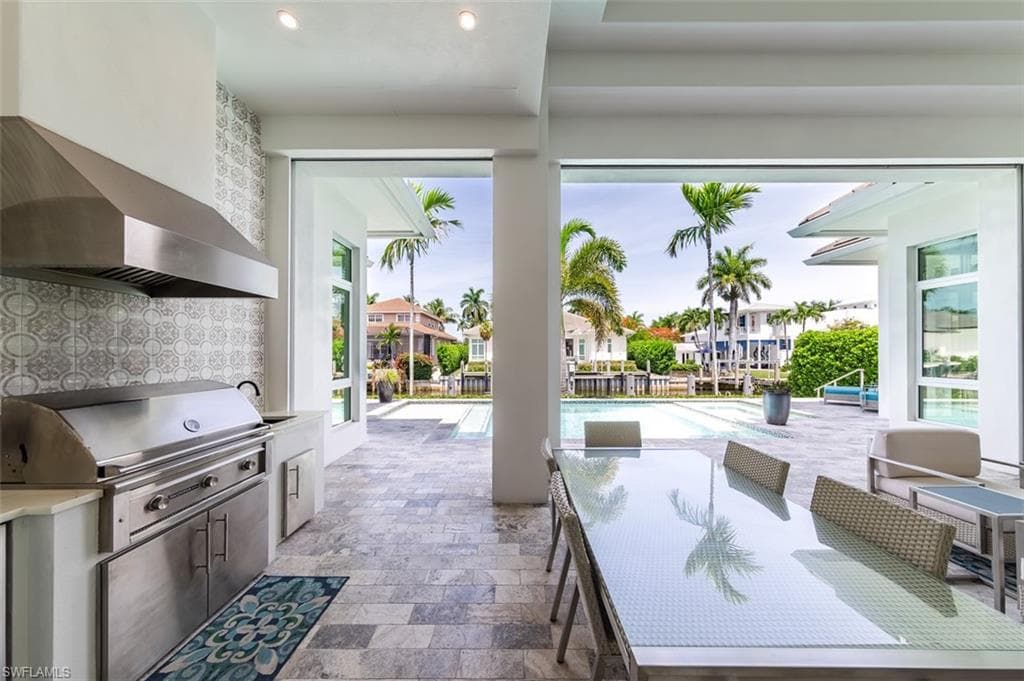 2100 SNOOK DR-39