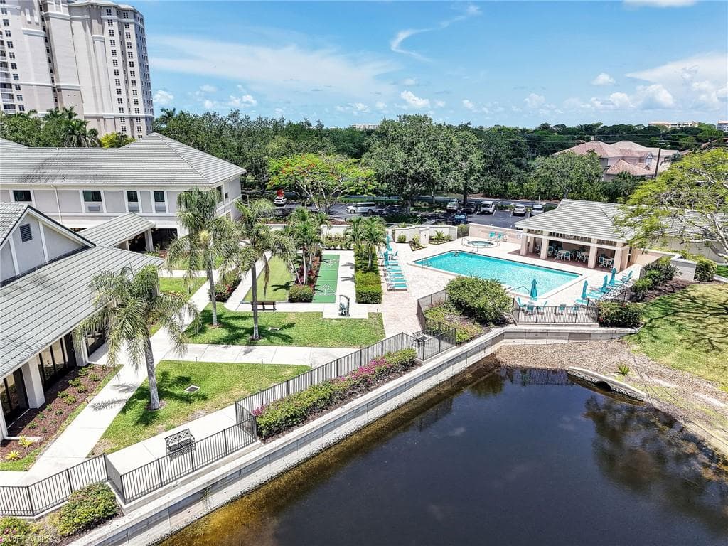 900 Arbor Lake DR 9-103-24