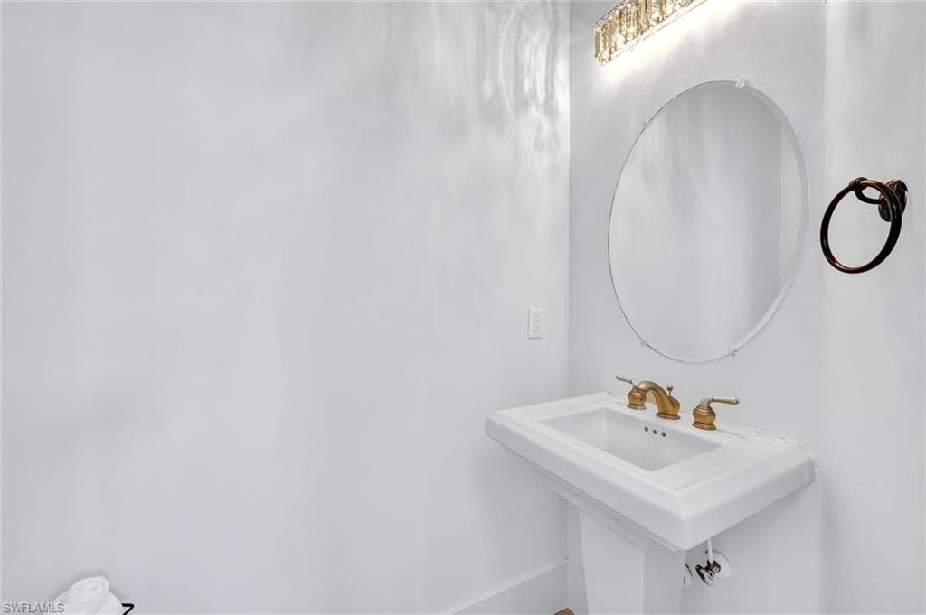 8910 Paseo De Valencia ST-28