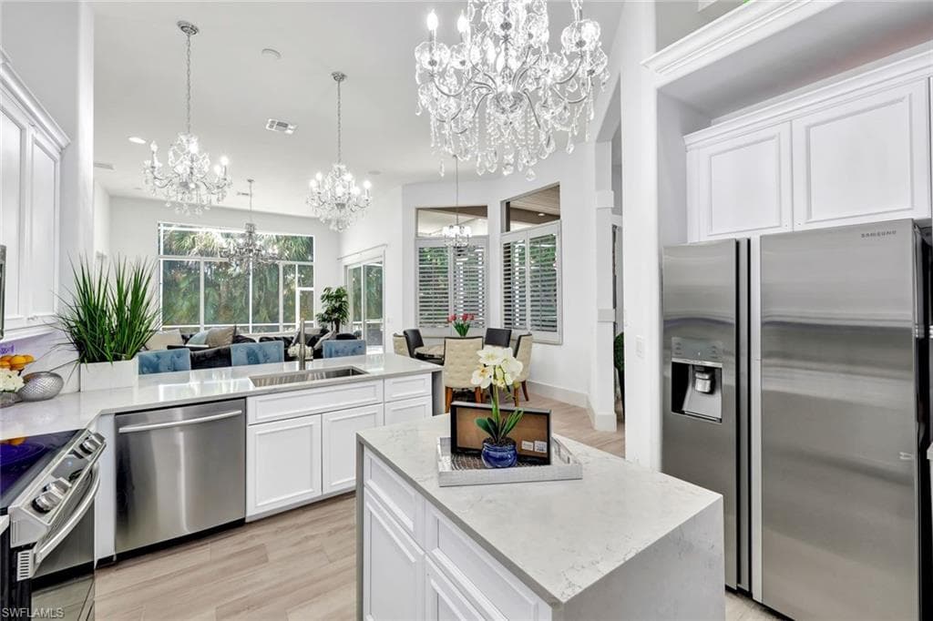 8910 Paseo De Valencia ST-14