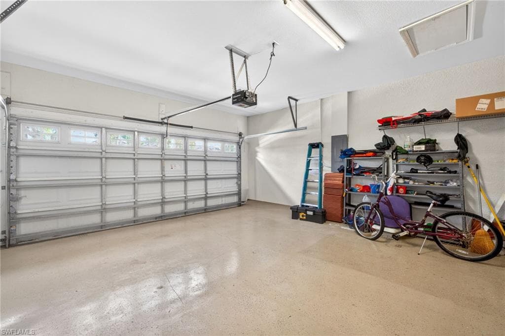 1789 Winding Oaks WAY-31