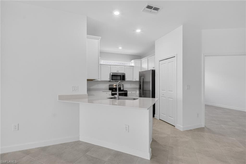 20559 Hazelnut CT S-6