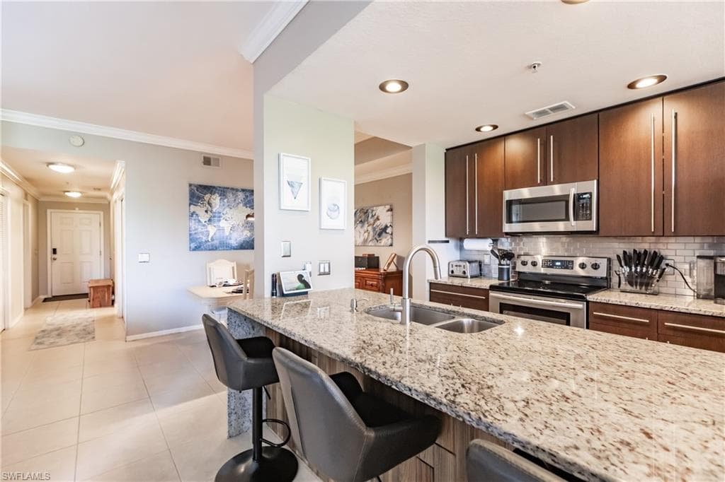 8331 Whiskey Preserve CIR 438-2