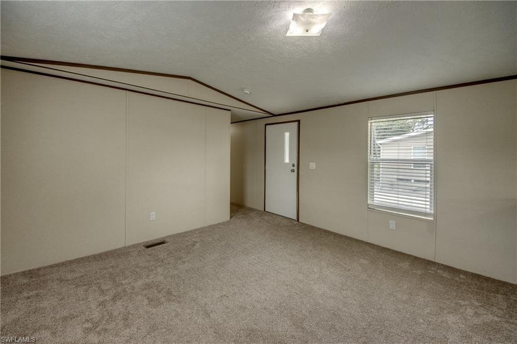 352 Sacramento ST-6