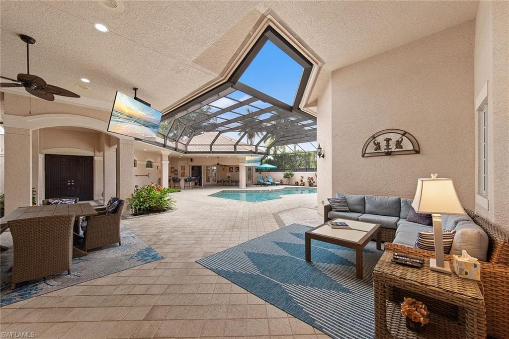 4661 Idylwood LN-23