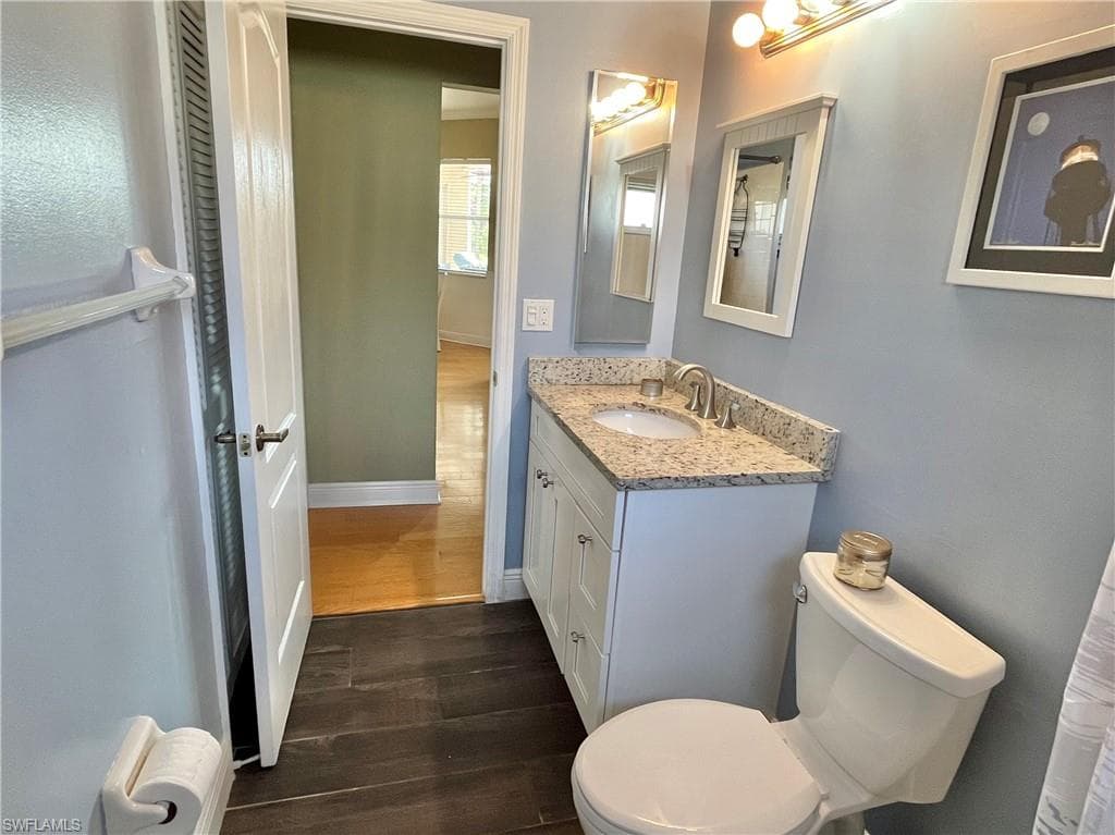 12530 Strathmore LOOP-29