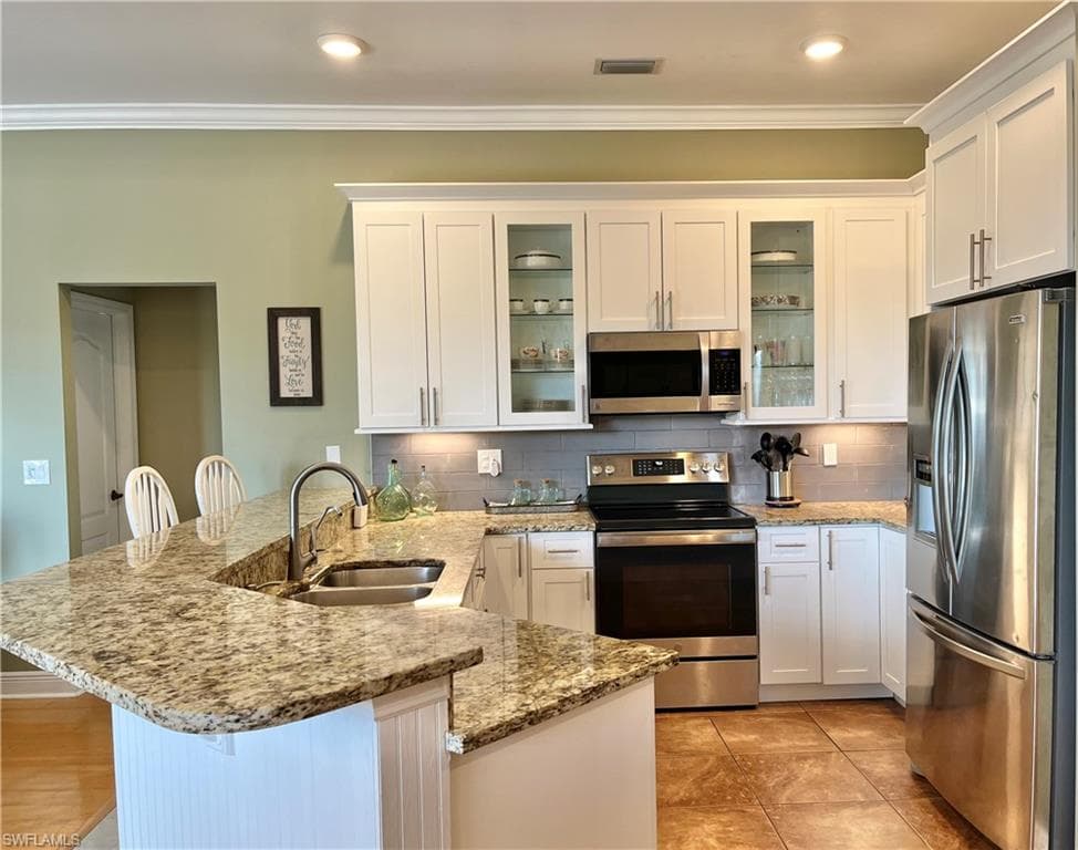 12530 Strathmore LOOP-10