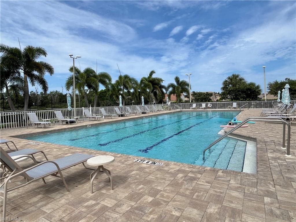 12530 Strathmore LOOP-40