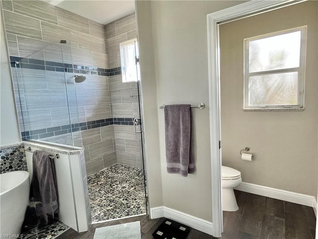 12530 Strathmore LOOP-20