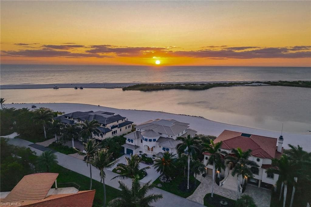 158 Beach DR-2