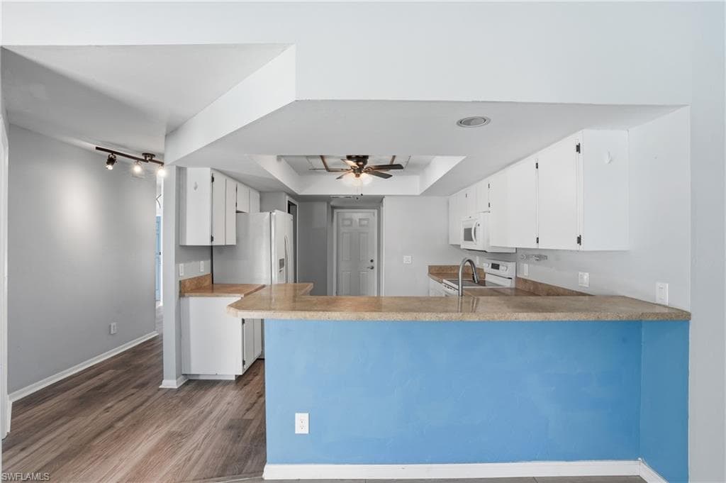 17306 Meadow Lake CIR-13